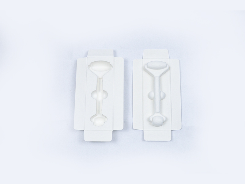 White wet-pressed paper-plastic